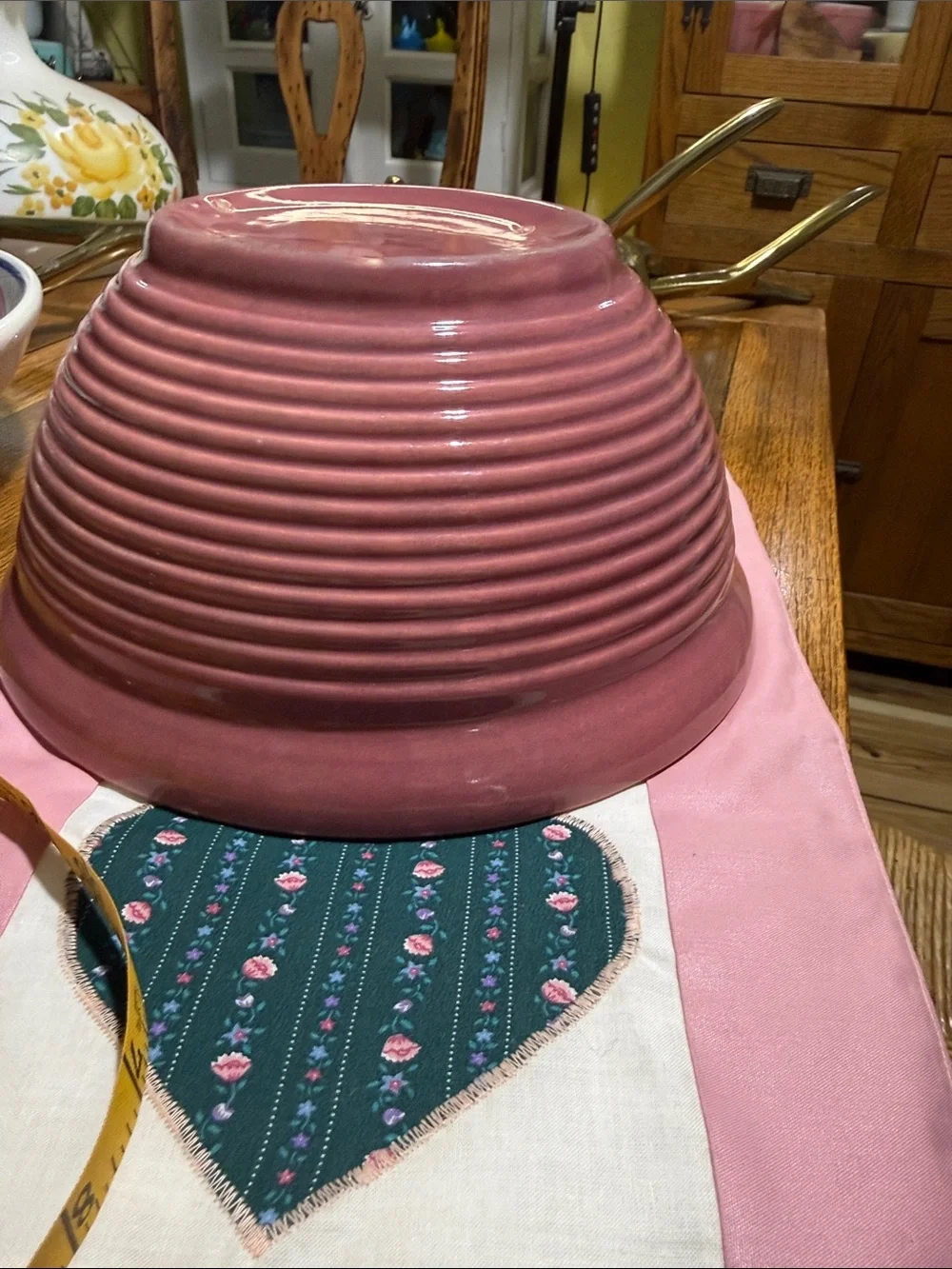 Bauer Ribbed ringware rare 10.5” rose mauve Mixing Bowl